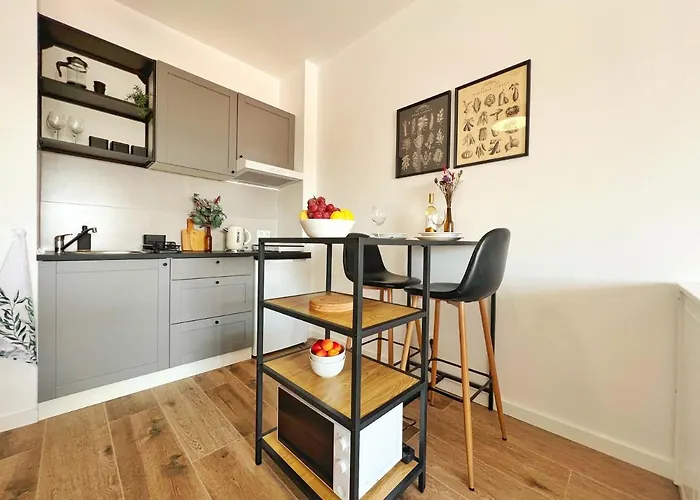 Apartment 335